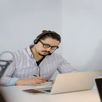 Chatbots e humanos: quando automatizar o atendimento ao cliente - atendimento cliente