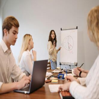 Comunicação não verbal em entrevistas de trabalho: convença sem falar - comunicacao nao verbal
