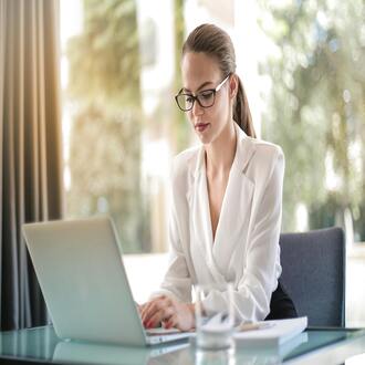 Cursos de desenvolvimento pessoal baratos: invista em si sem ir à falência! -  cursos baratos online con certificado