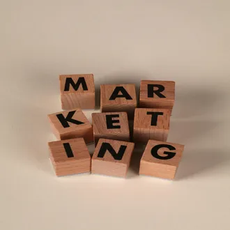 O efeito halo e a importância da primeira impressão da tua marca - psicologia marketing