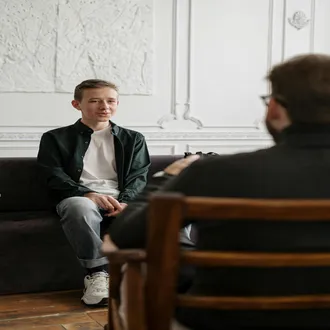 Por que a terapia de casal é perigosa se houver violência psicológica