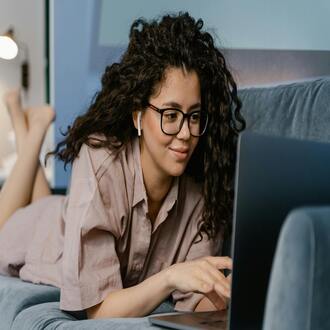 Posso aceder a cursos online certificados a partir de qualquer dispositivo? -  cursos baratos online con certificado