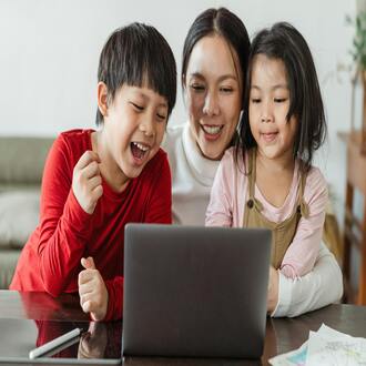 Posso fazer um curso online certificado no meu próprio ritmo? o guia definitivo -  cursos baratos online con certificado
